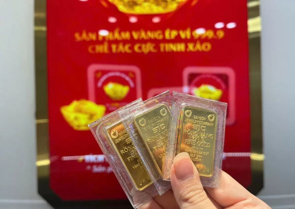 Giá vàng trong nước “bốc hơi” 1,5 triệu đồng/lượng