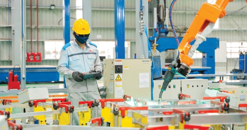 kinh tế tư nhân nước ta đã từng bước phát triển cả về số lượng và chất lượng, trở thành một trong những động lực quan trọng của nền kinh tế thị trường định hướng xã hội chủ nghĩa.