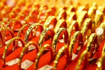 Giá vàng trong nước và thế giới biến động mạnh sáng 7/5