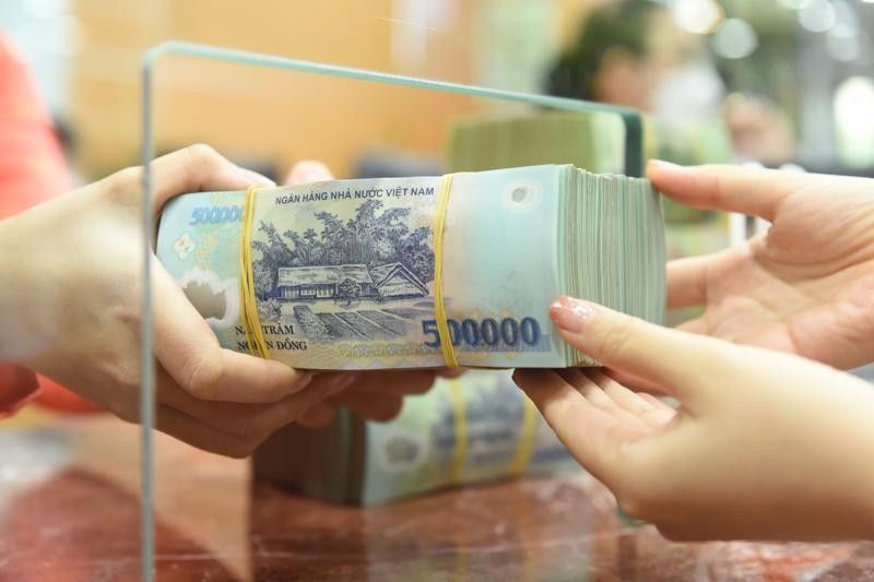Chỉ còn 5 ngân hàng niêm yết lãi suất từ 6% không kèm điều kiện đặc biệt