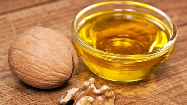 Dầu óc chó – Bí quyết dưỡng da, chăm tóc từ thiên nhiên