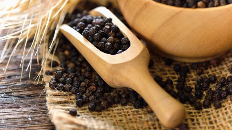 Giá tiêu khó tăng mạnh trong ngắn hạn do sức mua yếu