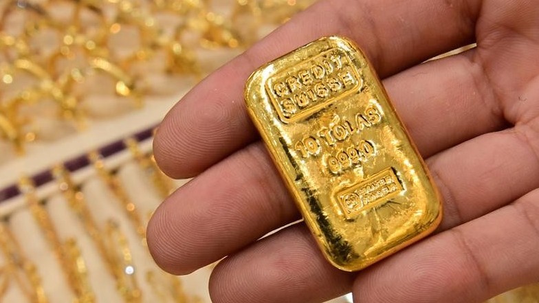 Vàng SJC vượt 120 triệu, thế giới chạm mốc 3.300 USD