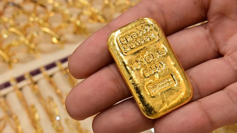 Vàng SJC vượt 120 triệu, thế giới chạm mốc 3.300 USD