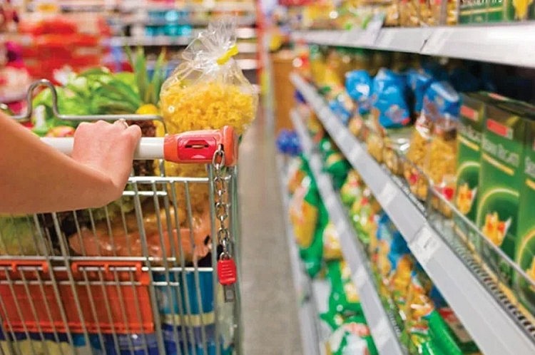 Hàng Việt chinh phục người Việt trong cuộc đua nội địa