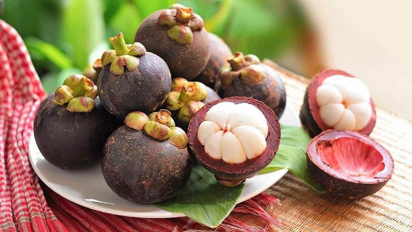 Măng cụt được ưa chuộng nhờ vị ngọt thanh, thơm mát.