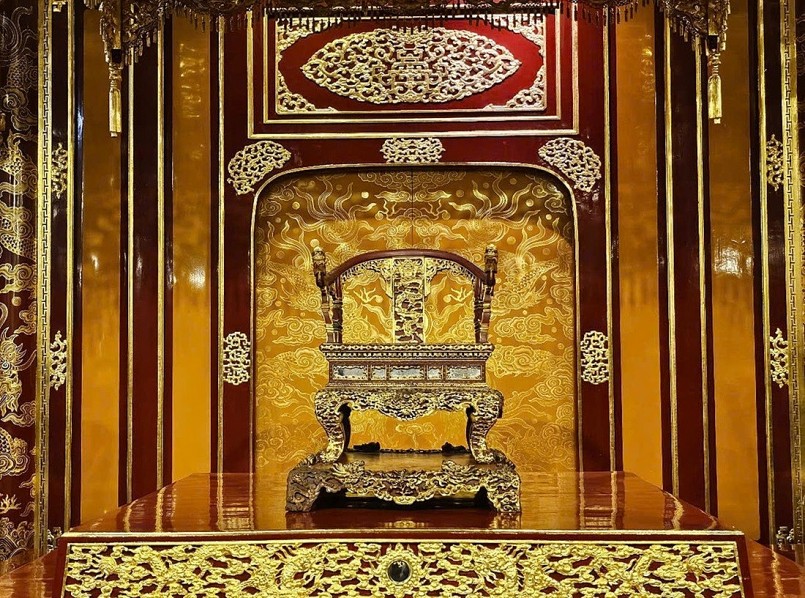 Ngai vàng Điện Thái Hòa và lời cảnh tỉnh về sự mai một tính thiêng