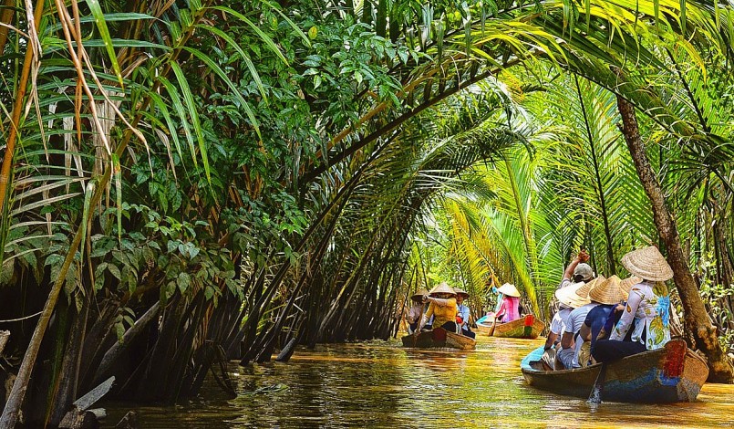 Hương vị mùa hè miền Tây – Trái cây và sông nước