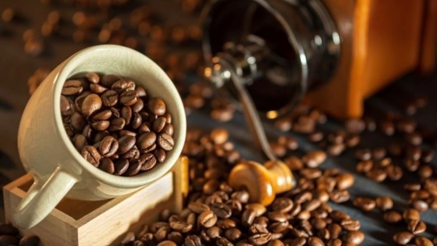 Giá cà phê giữ ổn định, thị trường toàn cầu chịu áp lực nguồn cung