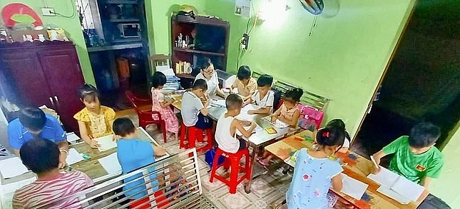 Dự án lớp học “5 không” và cô giáo Tâm thủy tinh được tiếp lửa tại giải thưởng “Bền Đam Mê”