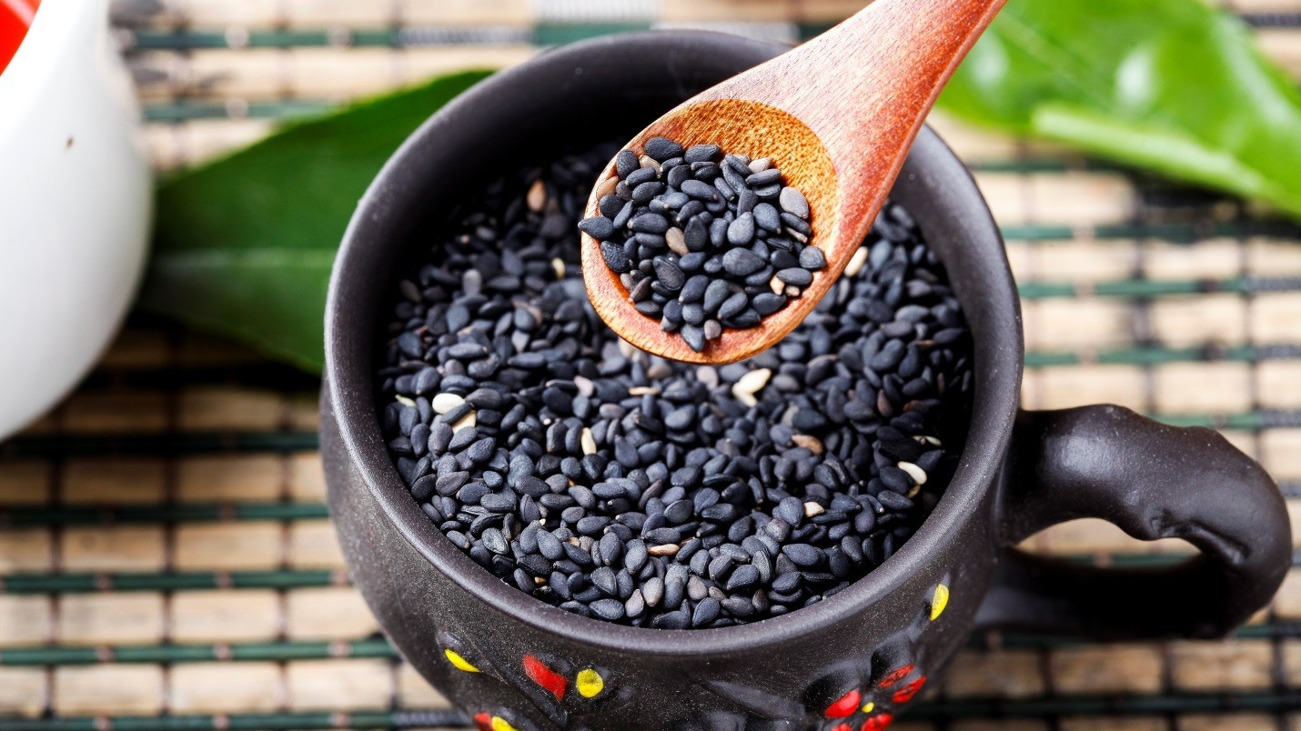 Mè đen: Lợi đủ đường nhưng hại không ít nếu dùng sai cách