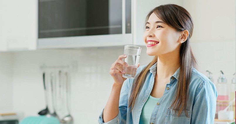 Đĩa đệm cần nước để duy trì tính đàn hồi và hấp thụ lực. Mất nước khiến đĩa đệm dễ thoái hóa.