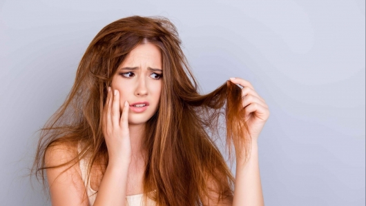 Những thói quen ăn uống khiến tóc "khóc thét"