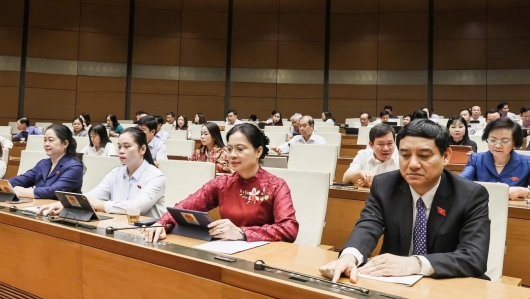 Quốc hội thông qua luật mới: Người nổi tiếng không hiểu rõ sản phẩm sẽ không được quảng cáo