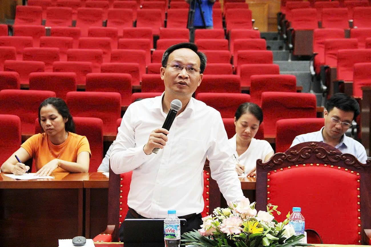 Phó Chủ tịch UBND tỉnh Phạm Văn Thịnh phát biểu kết luận hội nghị.