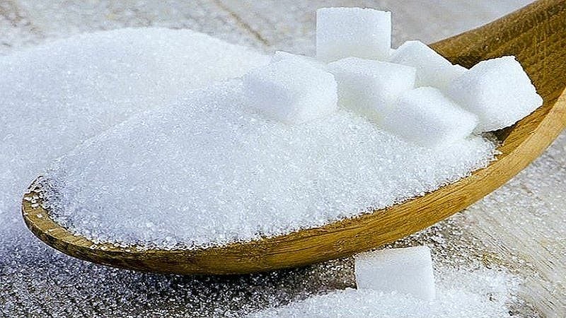 Một quan điểm khá phổ biến là: “Đường nuôi tế bào ung thư”.