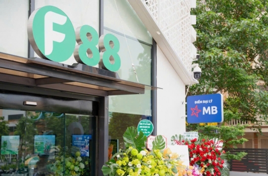 F88 mong chờ gì khi ra mắt mô hình cửa hàng tài chính "như PGD ngân hàng thu nhỏ"?