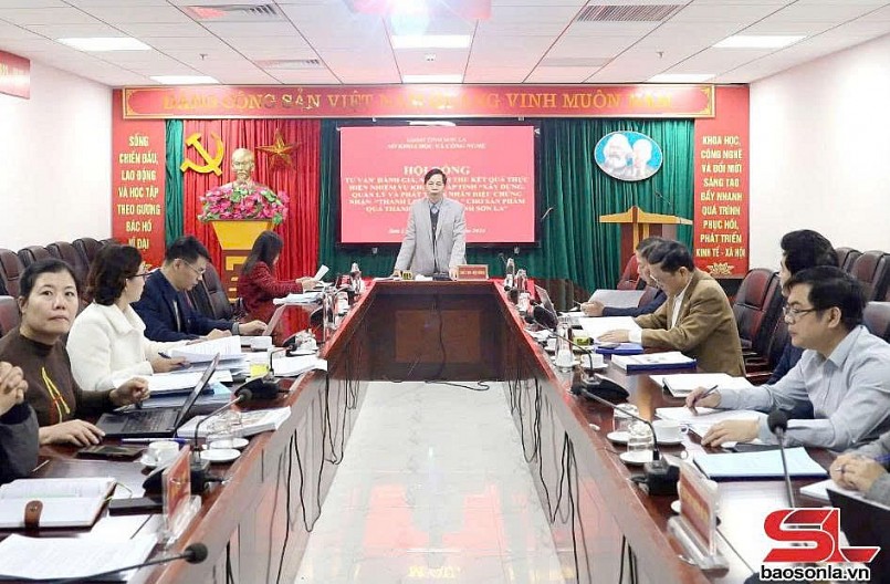 Dự án “Xây dựng, quản lý và phát triển nhãn hiệu chứng nhận “Thanh long Sơn La”.