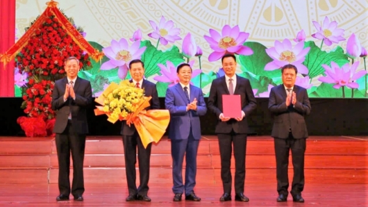 Công bố các nghị quyết, quyết định về sắp xếp tổ chức bộ máy và đơn vị hành chính tỉnh Quảng Trị mới