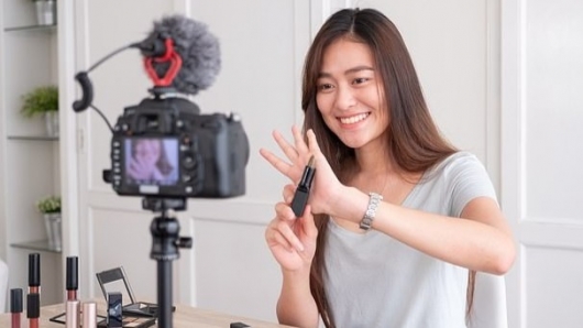 Thứ trưởng Bộ Công Thương: Bán hàng livestream, online sẽ có luật quản lý riêng