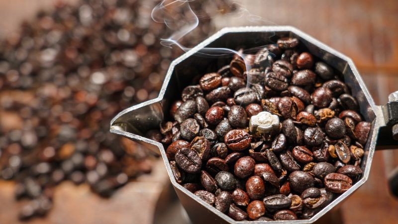 Cà phê nội địa giảm sâu 3.800 đồng/kg, kỳ vọng bật lại nhờ thị trường quốc tế