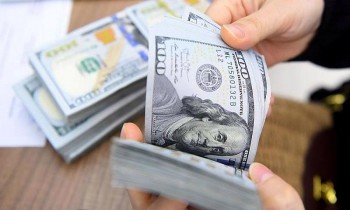 Giá vàng trong nước ngược chiều thế giới, tỷ giá USD hạ nhiệt: Nhà đầu tư nên làm gì?