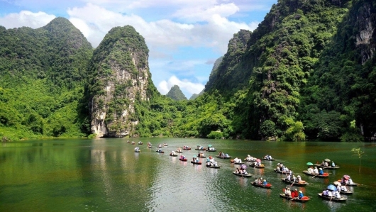 Thương hiệu du lịch mới: Định vị từ không gian sáp nhập
