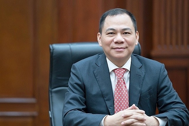 Theo cập nhật mới nhất từ Forbes, đến đầu tháng 7/2025, tài sản của ông Phạm Nhật Vượng - Chủ tịch Tập đoàn Vingroup đã cán mốc 11,9 tỷ USD.