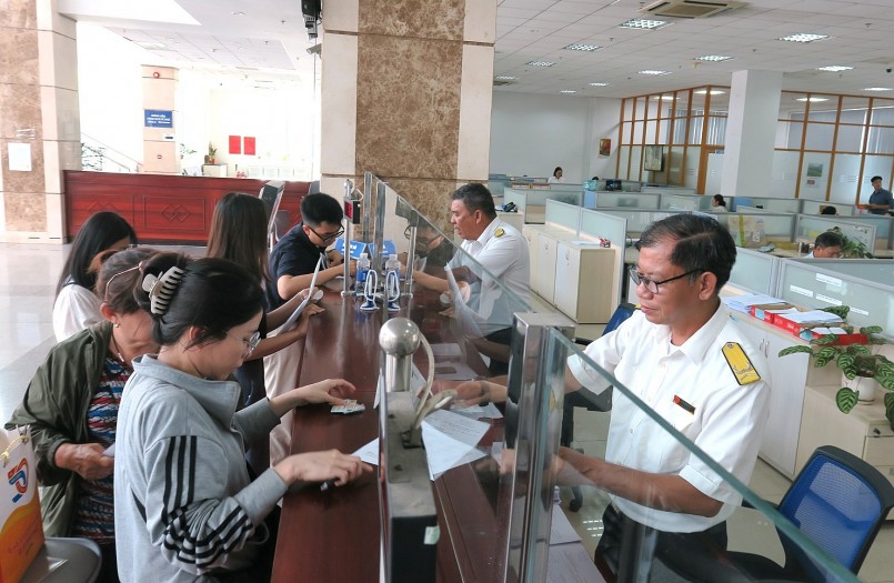 Hộ kinh doanh được hỗ trợ phần mềm kế toán, tư vấn pháp lý và đào tạo quản lý để thuận lợi chuyển đổi thành doanh nghiệp.