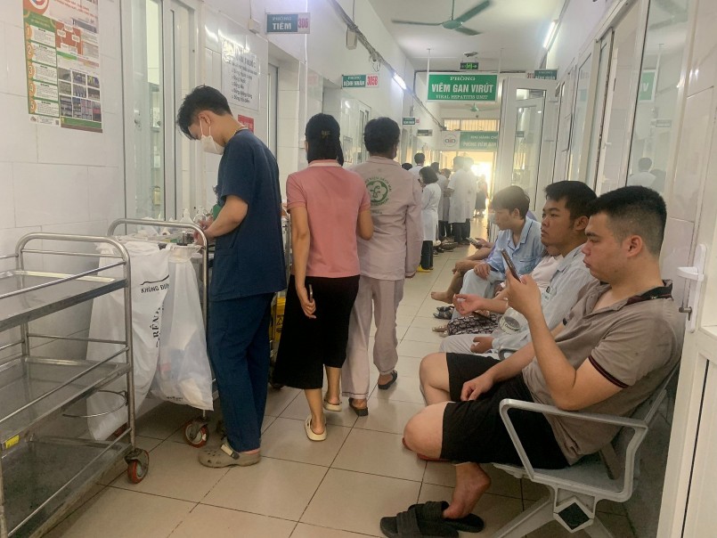 Kê đơn thuốc dài ngày: Vì sao bệnh nhân mạn tính vẫn khó tiếp cận?