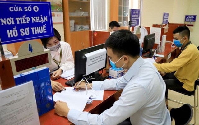 Bộ Tài chính đề xuất hai phương án tăng mức giảm trừ gia cảnh