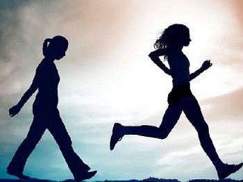 Đi bộ và chạy bộ: Đâu là 