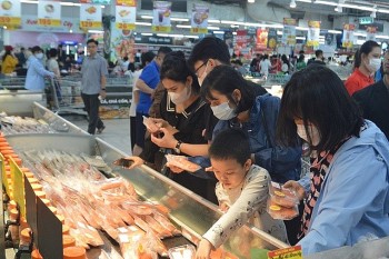 Bảo đảm hàng hóa thiết yếu, kiểm soát giá trong bão số 3