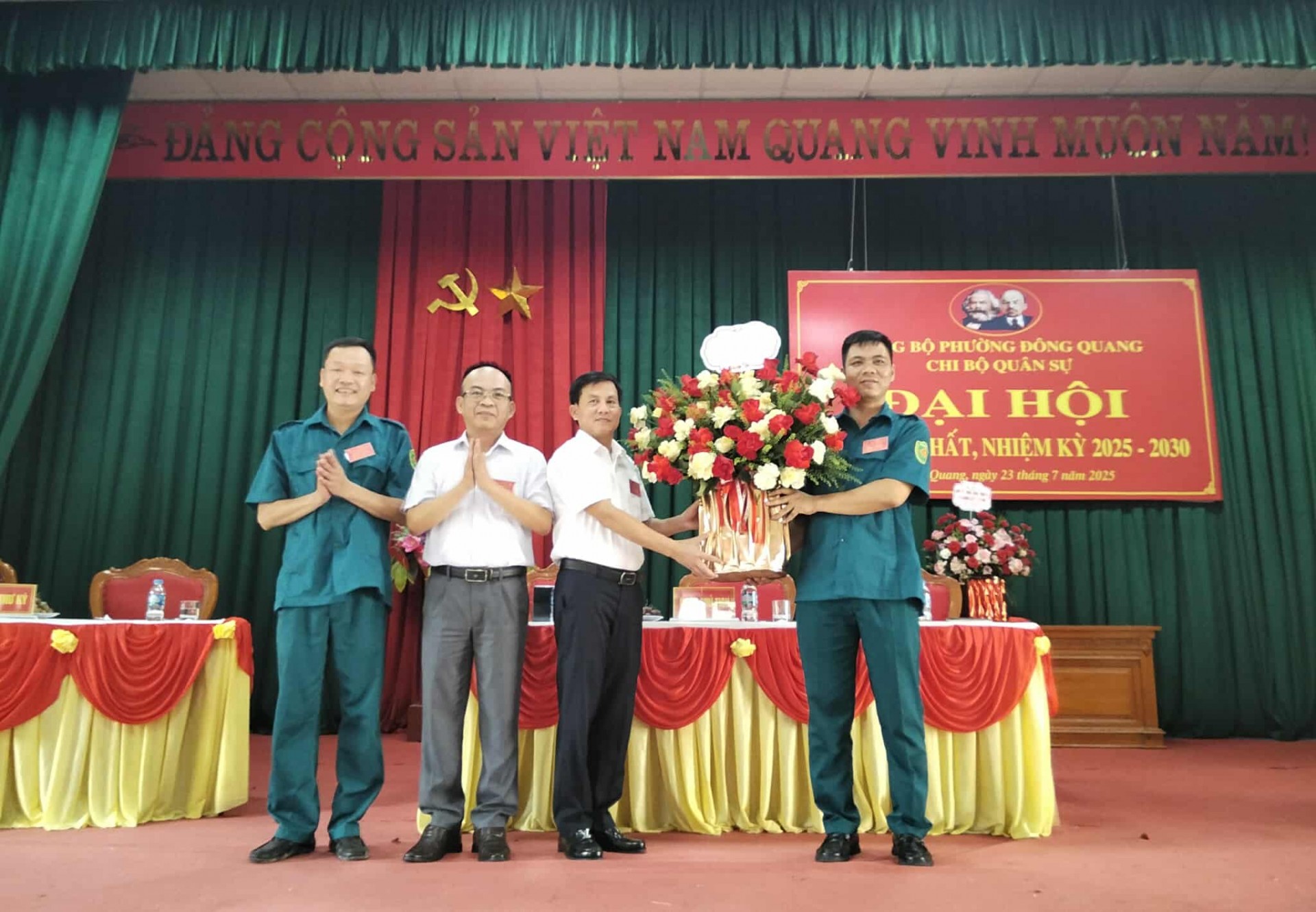 Thanh Hóa: Phường Đông Quang đặt nền móng xây dựng chi bộ quân sự chính quy, hiện đại