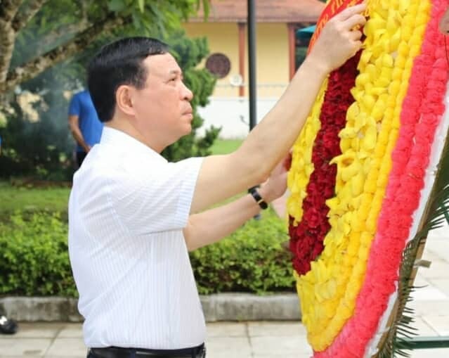 Thanh Hóa: Tri ân trên dải đất anh hùng - Dâng hương tại Nghệ An, Hà Tĩnh, Quảng Trị