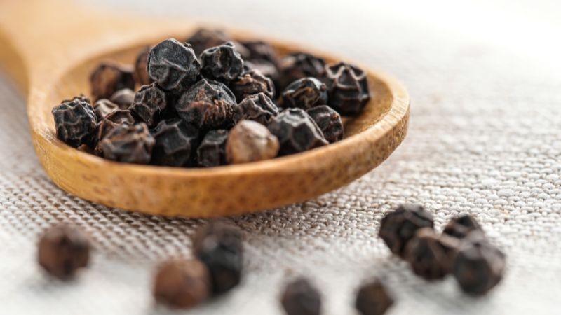 Giá tiêu hôm nay 28/7: Giao dịch đi ngang, giữ vững mốc 138.000 đồng/kg