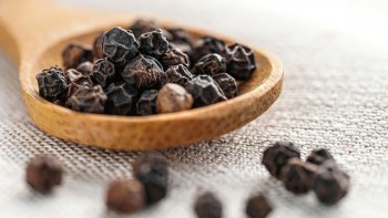 Giá tiêu hôm nay 28/7: Giao dịch đi ngang, giữ vững mốc 138.000 đồng/kg