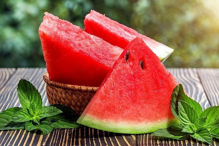 Dưa hấu: Giải nhiệt đúng cách, tránh rước bệnh vào người