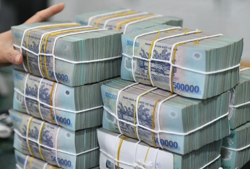 Hơn 15,34 triệu tỉ đồng đổ vào ngân hàng bất chấp lãi suất liên tục giảm
