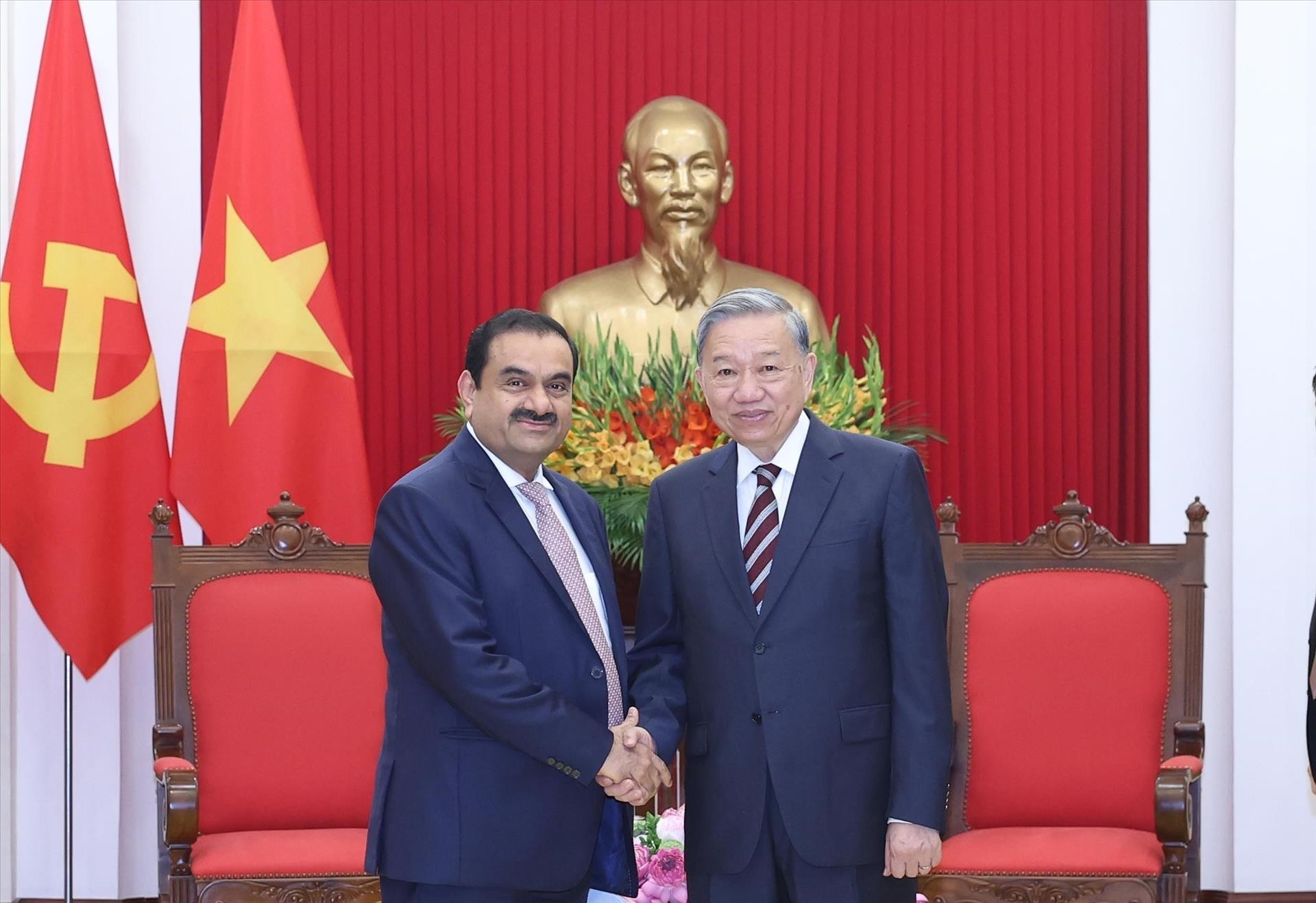   Tổng Bí thư Tô Lâm tiếp ông Gautam Adani, Chủ tịch Tập đoàn Adani của Ấn Độ. Ảnh: Thống Nhất – TTXVN  