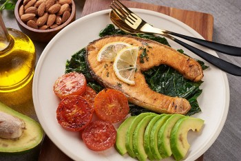 Chế độ ăn giảm mỡ tăng cơ: Bí quyết sở hữu vóc dáng săn chắc từ căn bếp của bạn