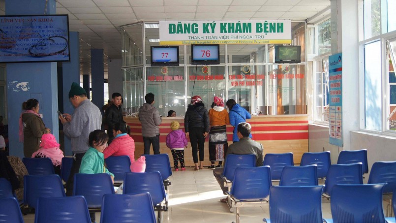 Người dân khám chữa bệnh tại bệnh viện tuyến tỉnh. Từ 1/7/2025, nhiều trường hợp không cần giấy chuyển tuyến vẫn được hưởng quyền lợi BHYT như đúng tuyến.