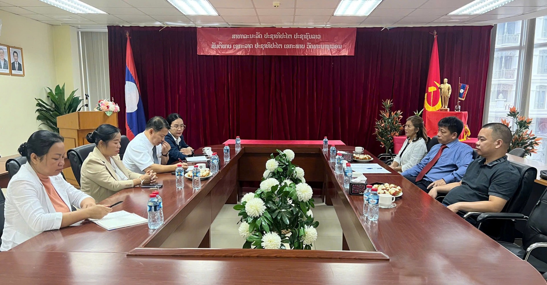 Toàn cảnh buổi làm việc