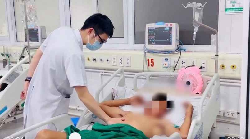 Sốc nhiệt do nắng nóng là tình trạng khẩn cấp, cần xử lý kịp thời để tránh biến chứng nguy hiểm.