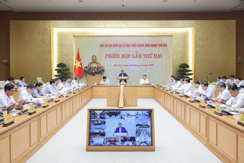 Thủ tướng chỉ đạo Việt Nam phải làm chủ công nghệ chip bán dẫn vào năm 2027