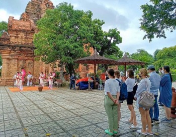 Chuyển đổi số dẫn lối phát triển du lịch xanh Việt Nam