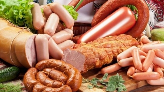 Những nhóm thực phẩm 'kẻ thù' thầm lặng của đôi mắt