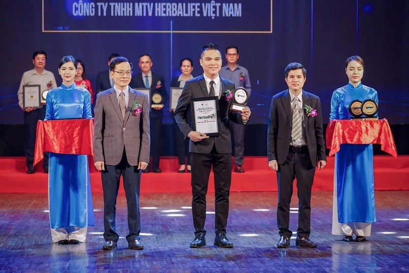 Herbalife Việt Nam đạt Chứng nhận Top 10 Nhãn Hiệu Nổi Tiếng Việt Nam & Doanh Nghiệp Tiên Phong Đổi Mới Sáng Tạo năm 2025