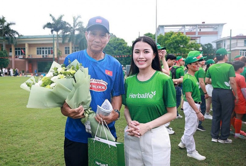 Tăng sức bền, tiếp lửa chiến thắng: Herbalife Việt Nam đồng hành cùng các đội tuyển bóng đá quốc gia