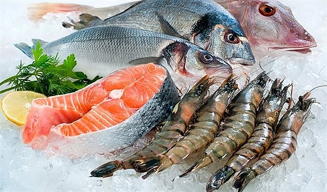 Việc lựa chọn đúng loại thực phẩm – những loại vừa giàu dinh dưỡng, ít calo, lại có khả năng tạo cảm giác no lâu để hạn chế ăn vặt.